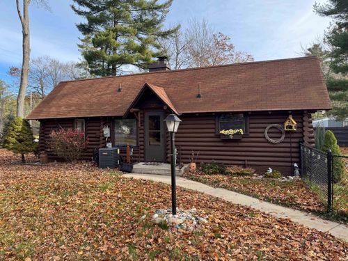 3657 E Houghton Lake Dr, Houghton Lake, MI, 48629-8343 | Card Image