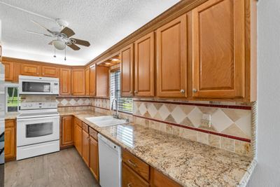 C - 13525 Fishtail Palm Court, Condo with 2 bedrooms, 2 bathrooms and null parking in Delray Beach FL | Image 3