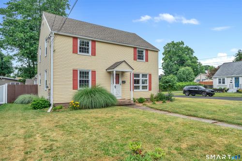 28 Huber Ave, Meriden, CT, 06450-4541 | Card Image