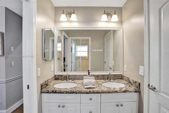 730 Bayside Ln, House other with 4 bedrooms, 3 bathrooms and null parking in Weston FL | Image 38