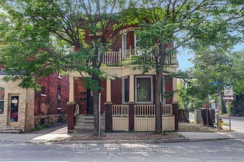 256 Kent St, Ottawa, ON, K2P2A2 | Card Image