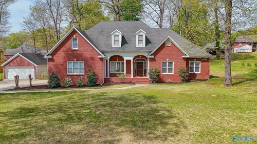 24 Golden Oak Dr, Trinity, AL, 35673-6407 | Card Image
