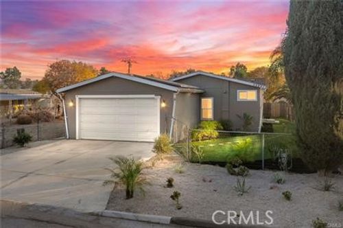 32821 Wesley St, Winchester, CA, 92596-7318 | Card Image