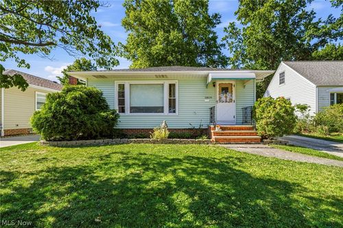28626 Forest Rd, Willowick, OH, 44095-5015 | Card Image