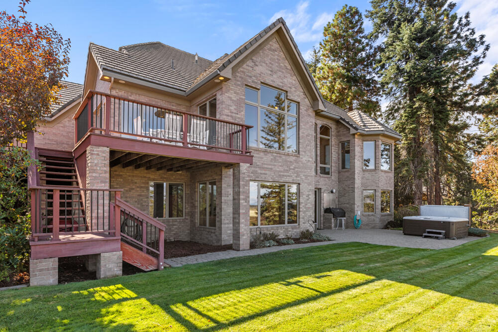 Kestrel Rd, Klamath Falls, OR 97601