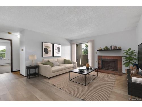d-d438-512 E Monroe Dr, Fort Collins, CO, 80525-2788 | Card Image