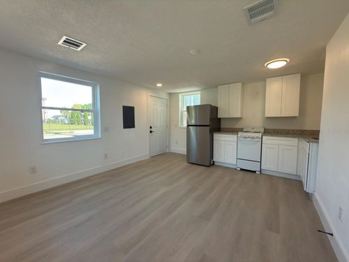 2-401 E Columbus Dr, Tampa, FL, 33602-1608 | Card Image