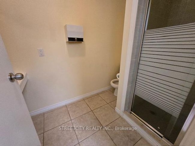 596 Mcnaughton Ave W, Home with 0 bedrooms, 4 bathrooms and 8 parking in Chatham ON | Image 12
