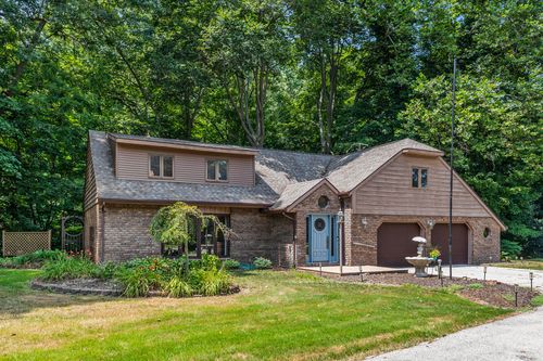 4300 Landings Ln, Saint Joseph, MI, 49085-9688 | Card Image