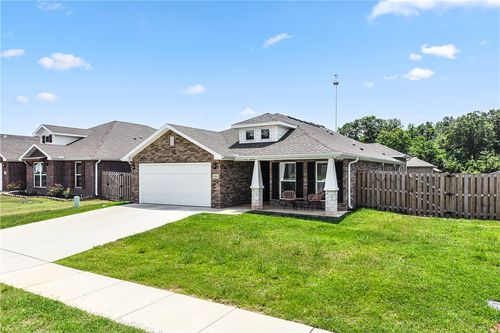 1521 Ari Ave, Centerton, AR, 72719-7075 | Card Image