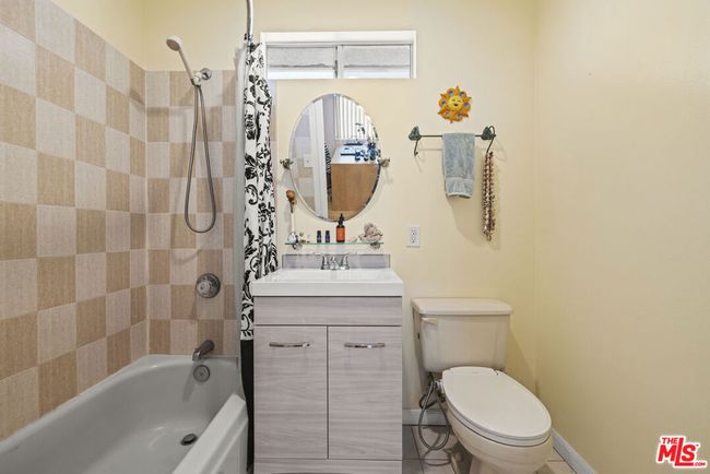 21615 Wo He Lo Trl, House other with 3 bedrooms, 4 bathrooms and null parking in Chatsworth CA | Image 26
