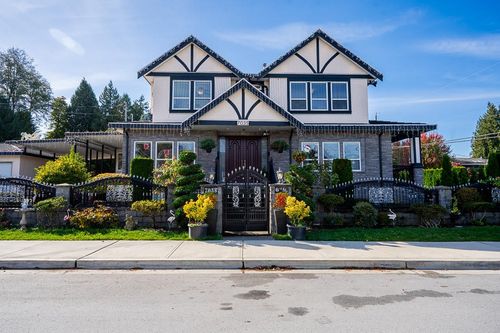 7035 6th St, Burnaby, BC, V5E3T4 | Card Image