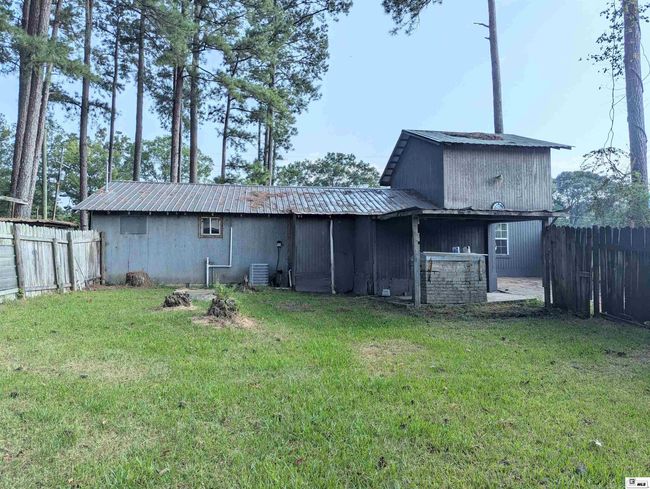 3587 Highway 2 Alt, House other with 2 bedrooms, 1 bathrooms and null parking in Haynesville LA | Image 19