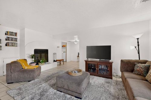 unit-24b-5801 Lowell St Ne, Albuquerque, NM, 87111-5958 | Card Image