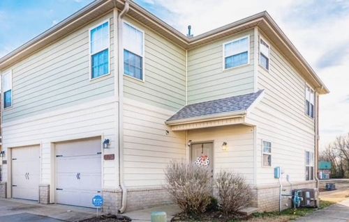 1123 S Tottenham Ct, Fayetteville, AR, 72704-8723 | Card Image