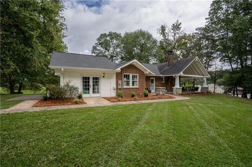 2588 Highway 323, Gillsville, GA, 30543-4305 | Card Image