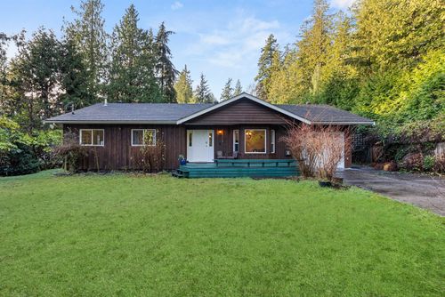1559 Park Ave, Roberts Creek, BC, V0N2W2 | Card Image