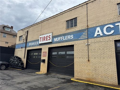 304 Duss Ave, Ambridge, PA, 15003-2106 | Card Image