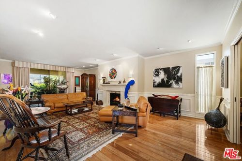 a2-455 N Oakhurst Dr, Beverly Hills, CA, 90210-4266 | Card Image