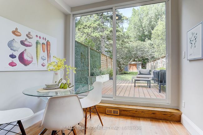 14 Marion St, House attached with 3 bedrooms, 3 bathrooms and null parking in Toronto ON | Image 20