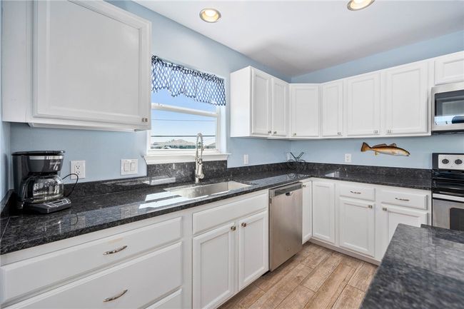 646 Copano Ridge Rd, House other with 5 bedrooms, 3 bathrooms and 5 parking in Rockport TX | Image 19