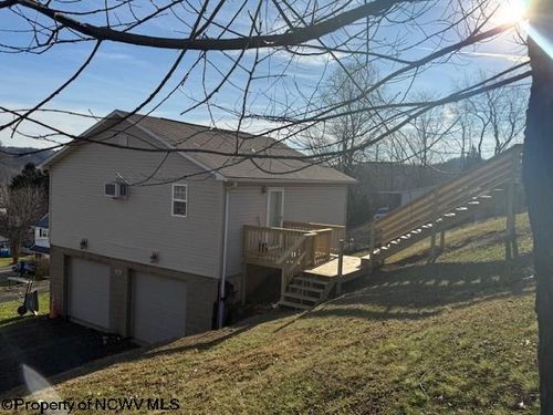 112 Knouse Ln, Granville, WV, 26534 | Card Image