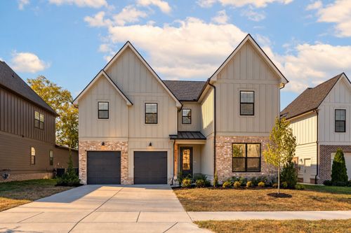 3286 Sassafras Ln, Thompsons Station, TN, 37179-6310 | Card Image
