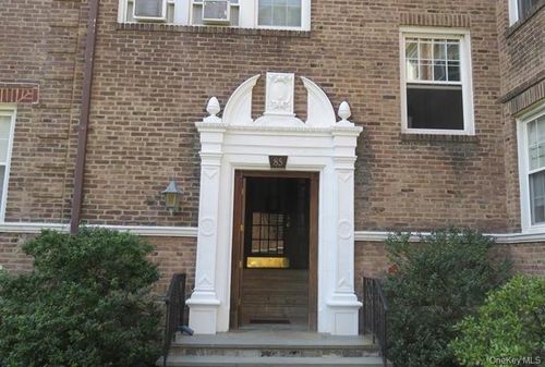 apt-1h-85 N Broadway, White Plains, NY, 10603-3708 | Card Image
