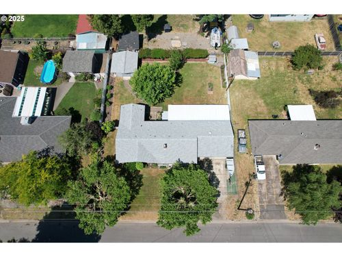 131 Mountain View Ave, Myrtle Creek, OR, 97457-8739 | Card Image