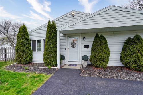 101 Norwich Dr, Rochester, NY, 14624-1205 | Card Image