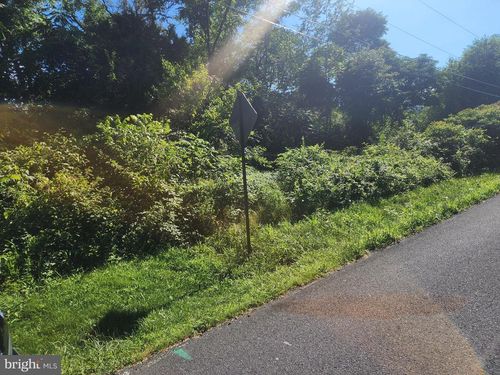 18 Sunshine Trl, FAIRFIELD, PA, 17320-8238 | Card Image
