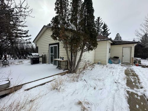 407 Underwood Ave Se, Diamond City, AB, T0K0T0 | Card Image