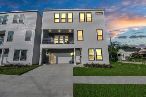 3602 Runnels St, Houston, TX, 77003-1737 | Card Image