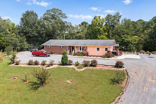 620 Lower Dawnville Rd Ne, Dalton, GA, 30721-6743 | Card Image