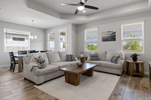 3804 Tripps Pl, Seguin, TX, 78155-3580 | Card Image