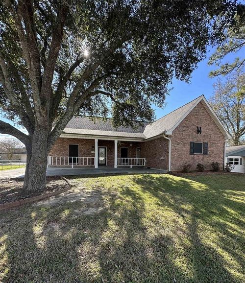409 Pine St, Welsh, LA, 70591-4905 | Card Image