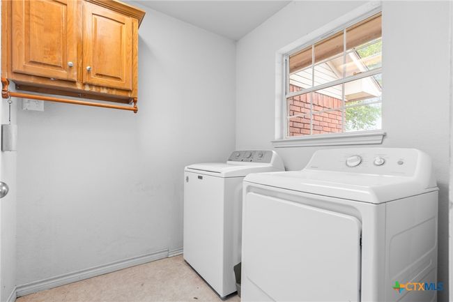 411 Wade Rd, House other with 4 bedrooms, 2 bathrooms and null parking in Eddy TX | Image 43