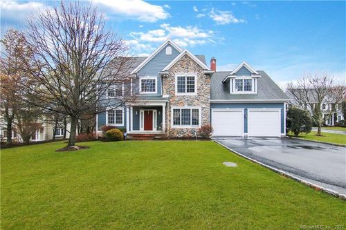 37 W Rock Trl, Stamford, CT, 06902-1735 | Card Image