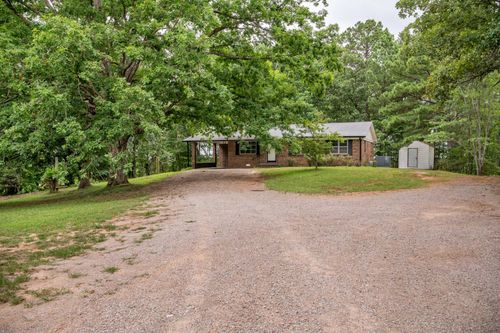 3383 New Bethel Rd, Selmer, TN, 38375-5201 | Card Image