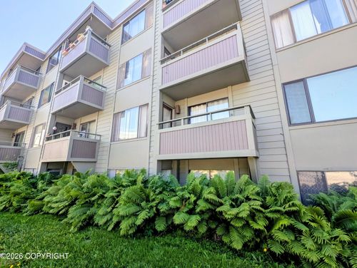 103-2201 Romig Pl, Anchorage, AK, 99503-1639 | Card Image