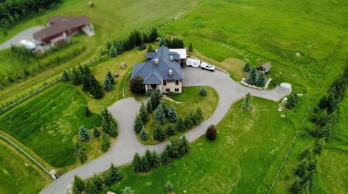 31210 Woodland Way, Calgary, AB, T3R1G5 | Card Image