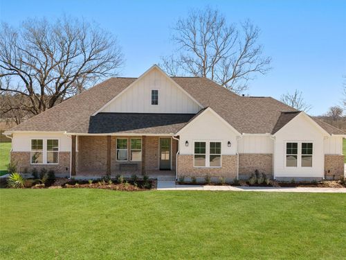 151 Moonlight Drive, Smithville, TX, 78957 | Card Image