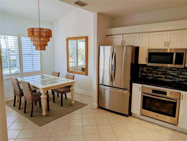 APT-14 - 3000 Ocean Shore Blvd, Condo with 2 bedrooms, 2 bathrooms and null parking in ORMOND BEACH FL | Image 8