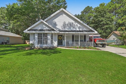 106 Bradd St, Summerville, SC, 29483-3102 | Card Image
