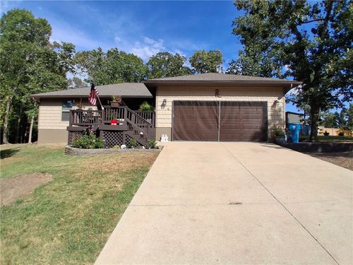4 Bempton Ln, Bella Vista, AR, 72715-7008 | Card Image