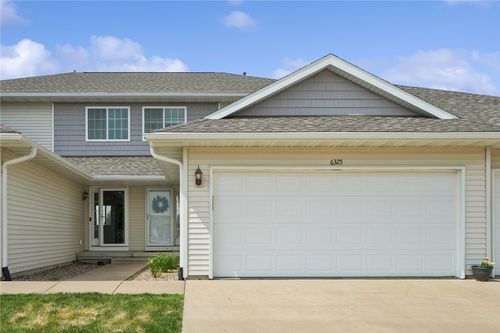 6325 Muirfield Dr Sw, Cedar Rapids, IA, 52404-7404 | Card Image