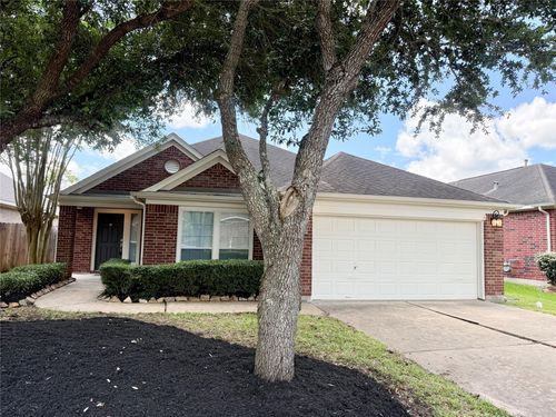 12404 Shady Brook Dr, Pearland, TX, 77584-8014 | Card Image