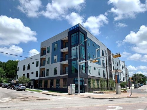 apt-226-2220 Webberville Rd, Austin, TX, 78702-3680 | Card Image