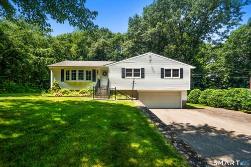 19 Crestwood Dr, Wolcott, CT, 06716-1014 | Card Image