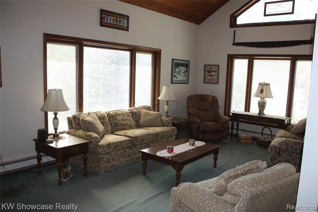 Living room- with lots of natural light. | Image 19